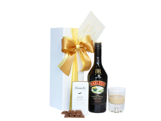 Gift Box Image Single bottle white deluxe gift box with Bailey's Irish Cream and Bennett's of Mangawhai chocolate bar 60 grams Batenburgs Gift Baskets Auckland 