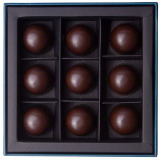 Bennett's 9 Whole Roasted Hazelnut and Crispy Praline in Dark Chocolate