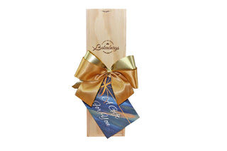 NZ wine bottle Gift hamper made from environmentally friendly pine finished with luxury satin ribbon and card with message from Batenburgs Gift Hampers