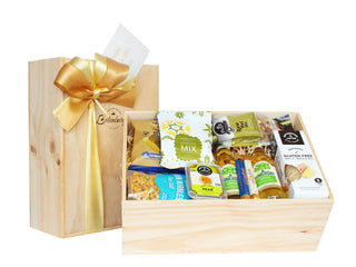 Gift Box Image NZ gift hamper. Somersby apple cider with chocolate and nibbles. New Zealand Batenburgs Gift Hampers. Batenburgs Gift Baskets Auckland 
